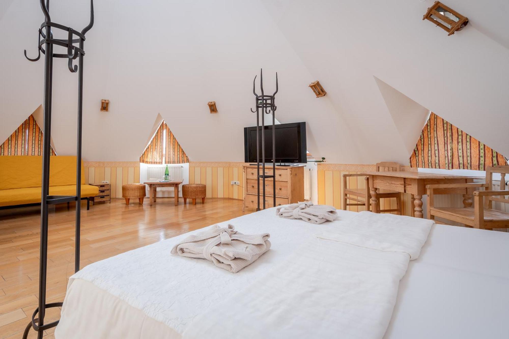 Hotel Roemerstein Fürstenfeld Extérieur photo