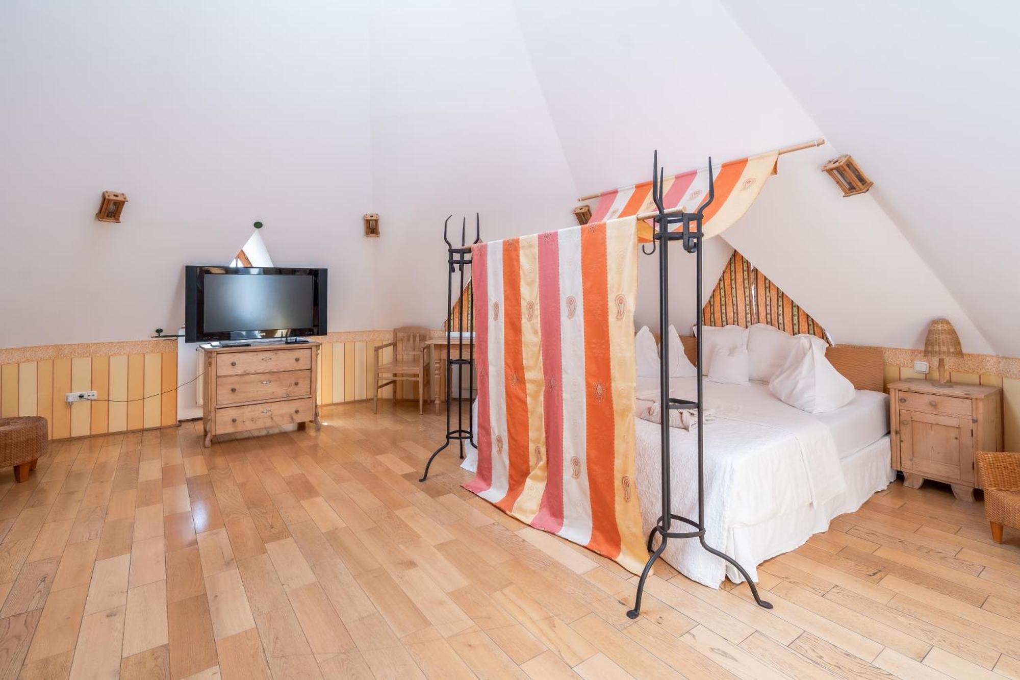 Hotel Roemerstein Fürstenfeld Extérieur photo