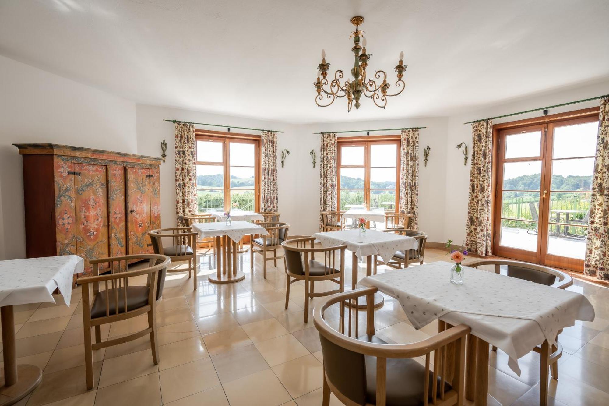 Hotel Roemerstein Fürstenfeld Extérieur photo
