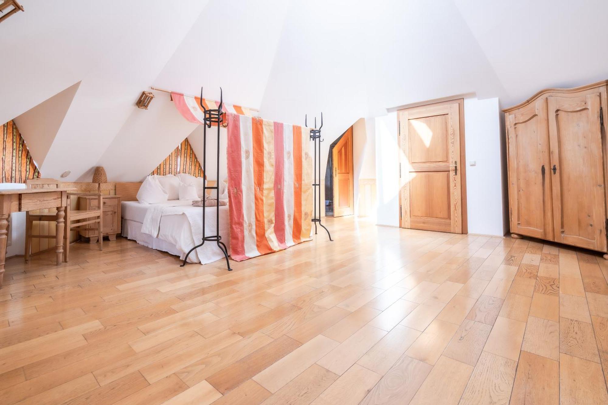 Hotel Roemerstein Fürstenfeld Extérieur photo