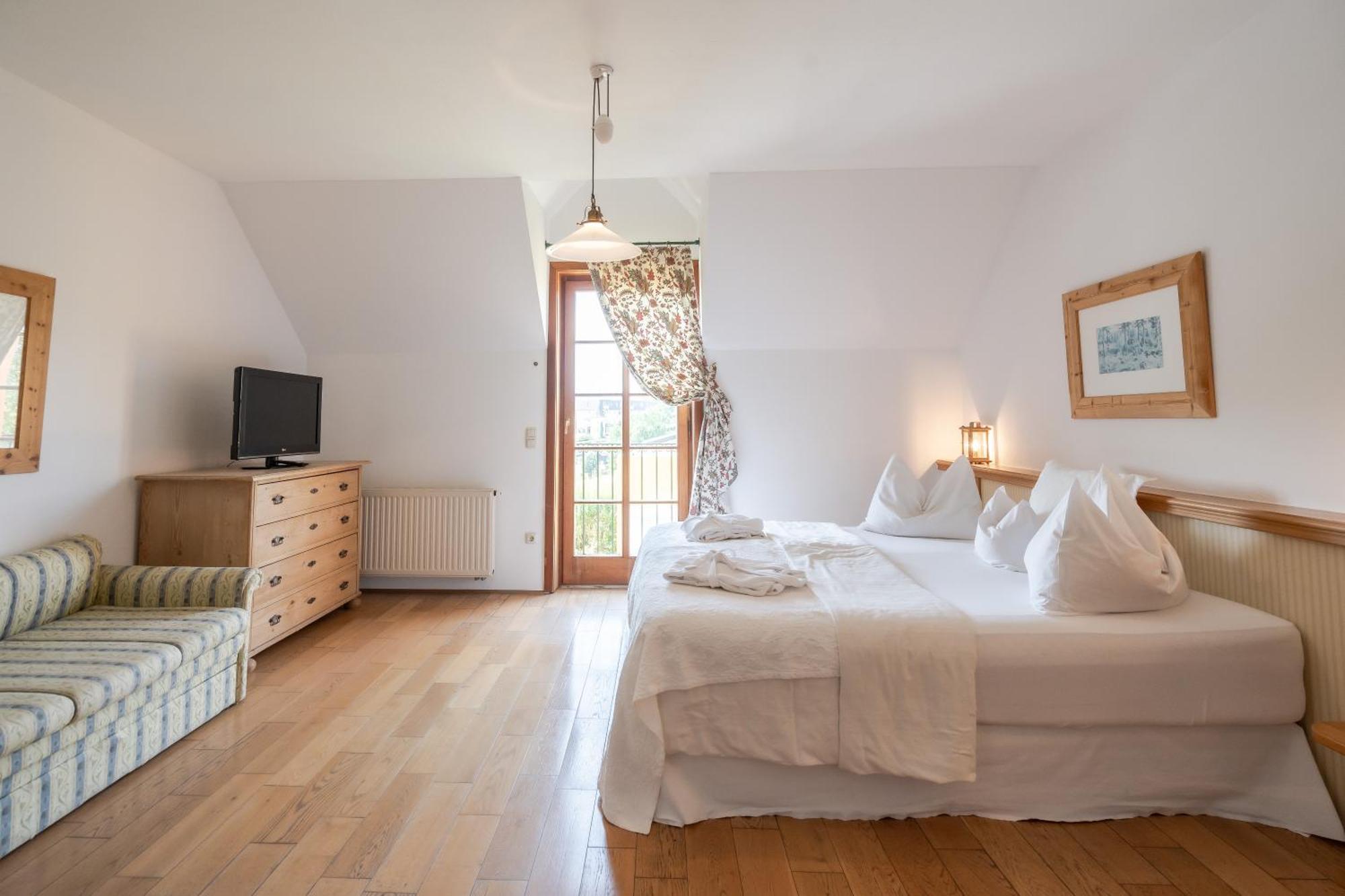 Hotel Roemerstein Fürstenfeld Extérieur photo
