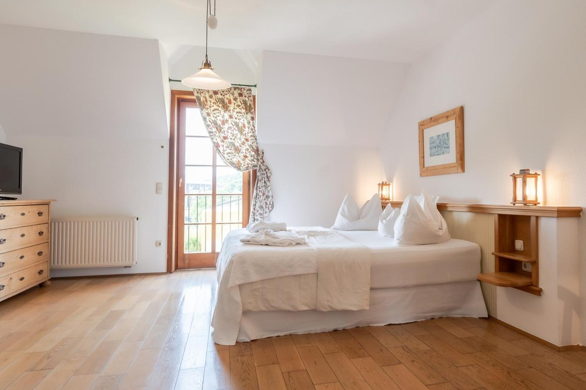 Hotel Roemerstein Fürstenfeld Extérieur photo